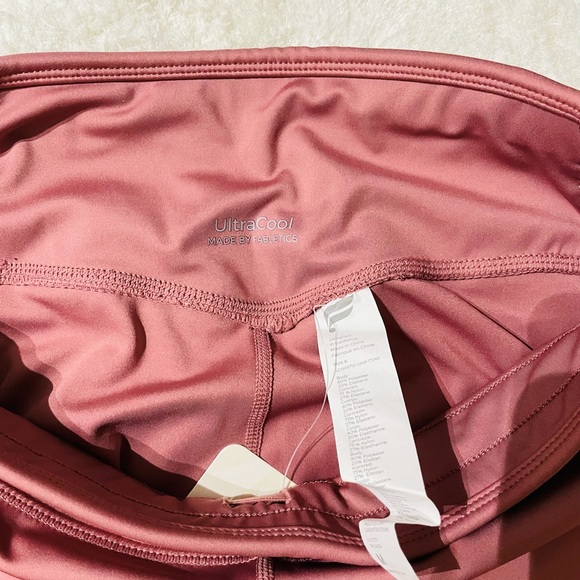 Fabletics NWT!! - Picture 3 of 4